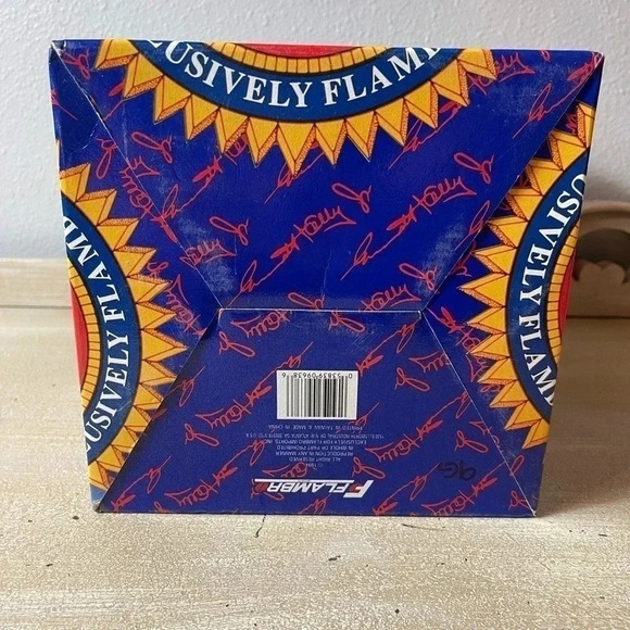 RARE and VHTF SIGNED by Emmett Kelly Jr 1994 Snow Globe. - Picture 4 of 15